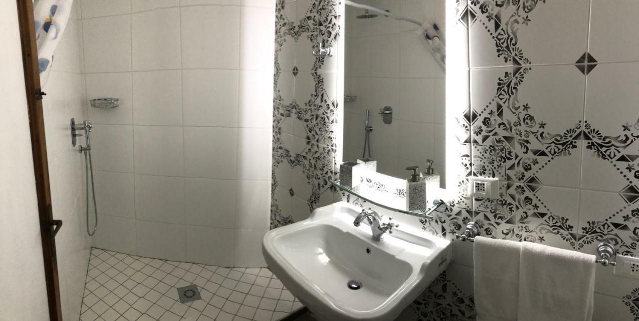 Viola Borgia Apartment ฟลอเรนซ์ ภายนอก รูปภาพ
